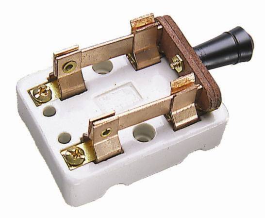 732 Interruptor 2 polos 1 tiro 25A en porcelana Iusa
