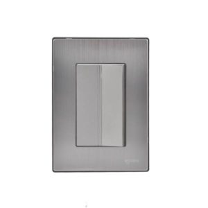Placa 3 ventanas con apagador sencillo plata Inox-3 Igoto
