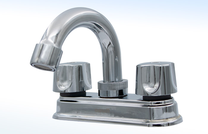 MEZCLADORA PARA LAVABO 4” CIERRE DE 90°