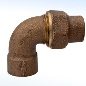 CODO COM. DE FIERRO A COBRE DE 13 MM