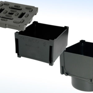 ESQUINERO HEXALINE D/PLAST NEGRO C/4 SALIDAS